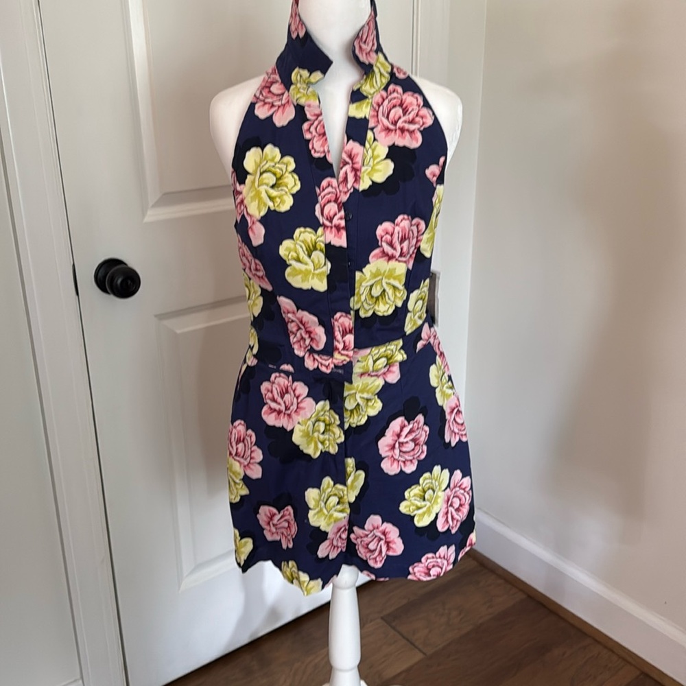 Anthropologie romper very nice material. Bought on sale and too big for me